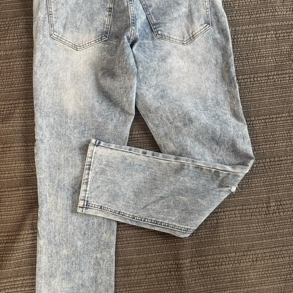 Smoke & Ash Jeans Men’s 34x32 Blue Acid Wash Biker Skinny Fit Grunge Stretch NWT - Picture 3 of 3